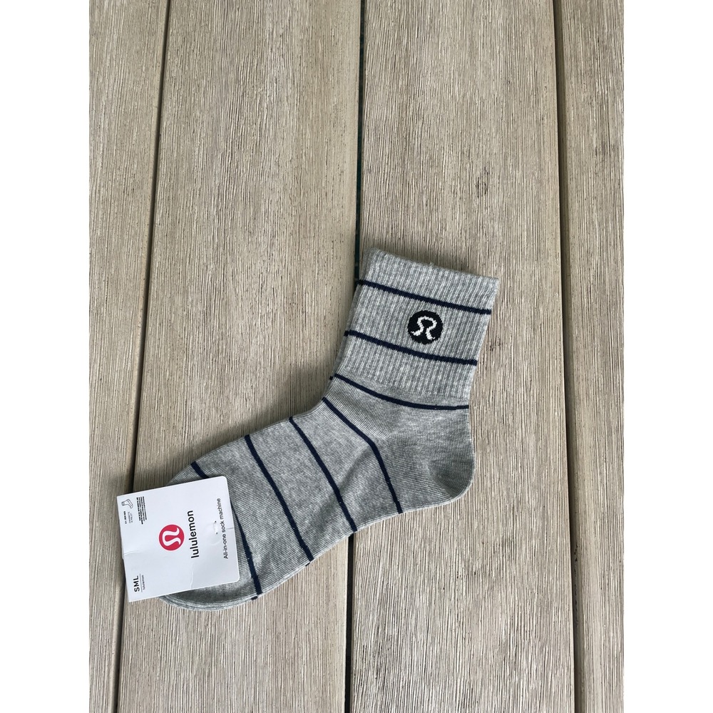 Lululemon Womens 3/4 Crew Socks Grey Navy Blue Striped SML New